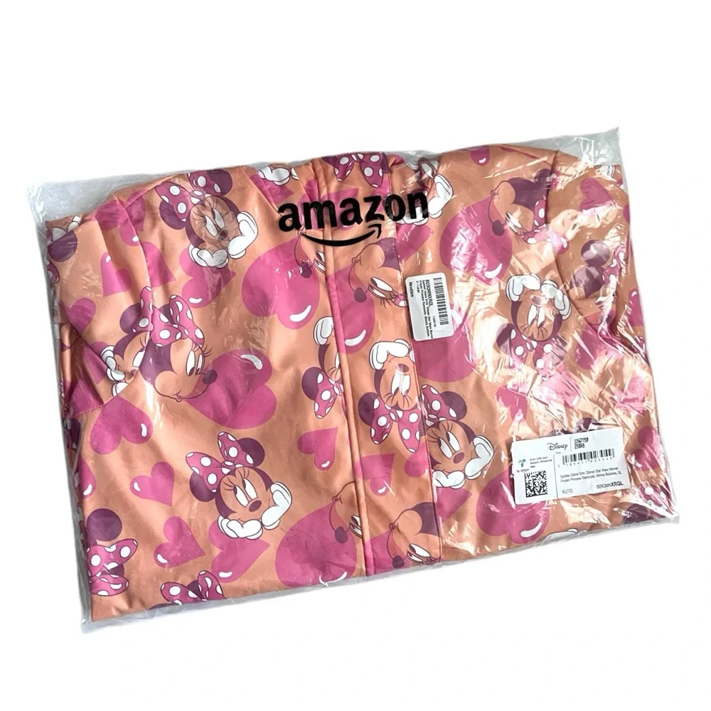 Minnie Mouse NWT Raincoat‎